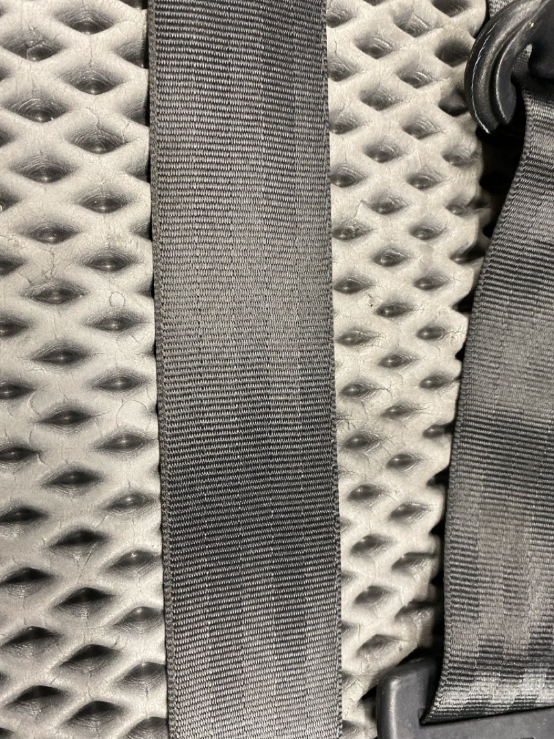 Ремень безопасности, 2010 рублей, Красноярск