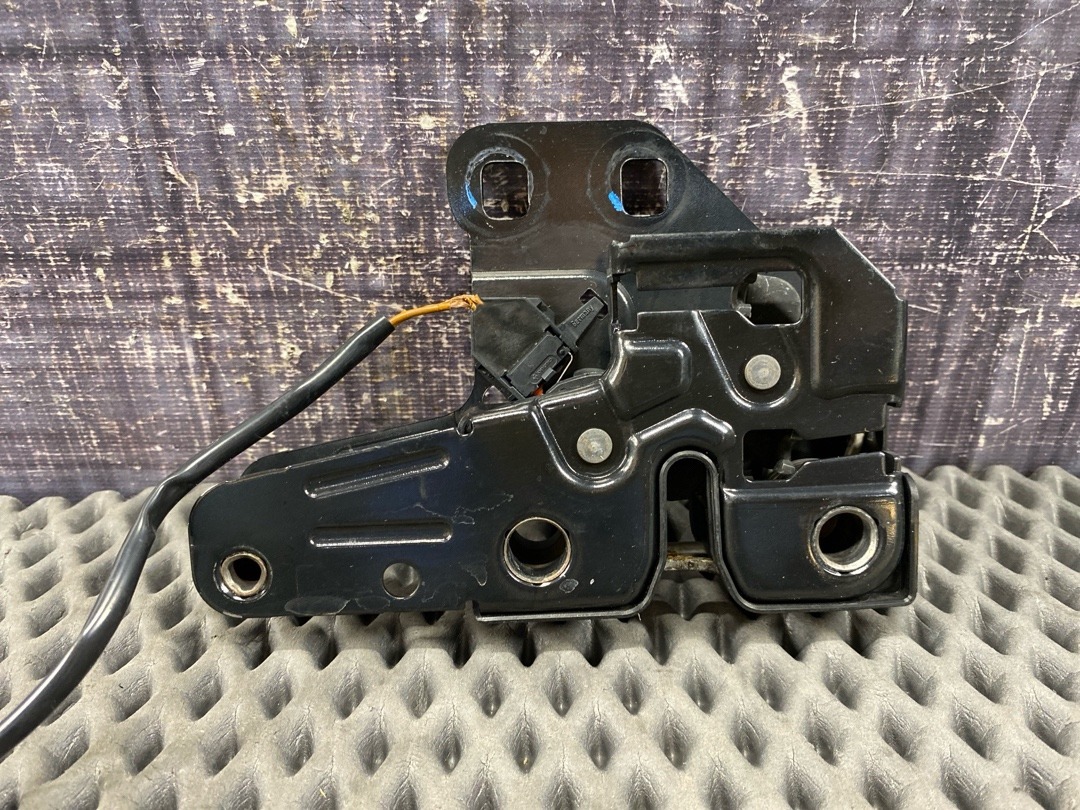 Замок капота, 1440 рублей, Красноярск