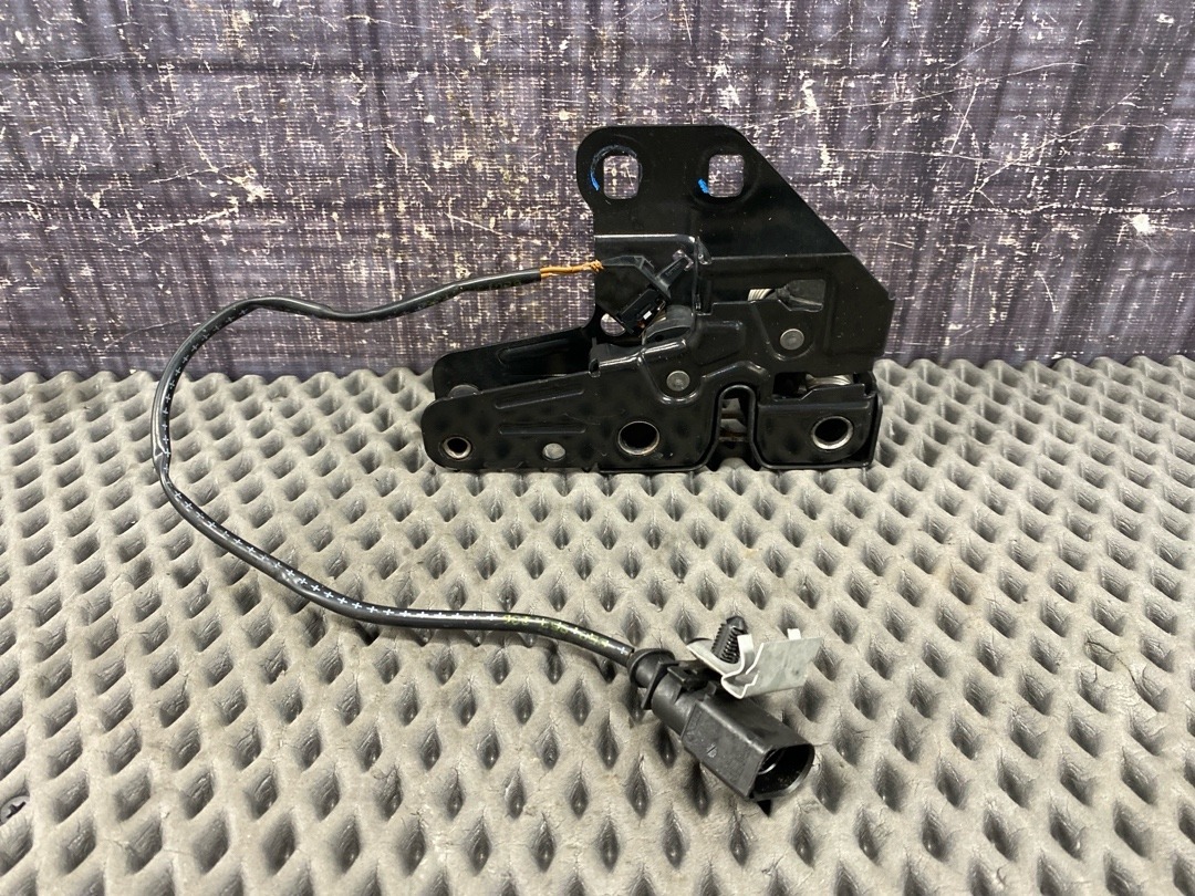 Замок капота, 1440 рублей, Красноярск