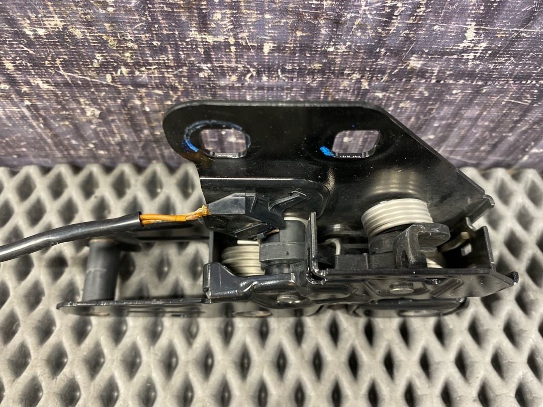 Замок капота, 1440 рублей, Красноярск