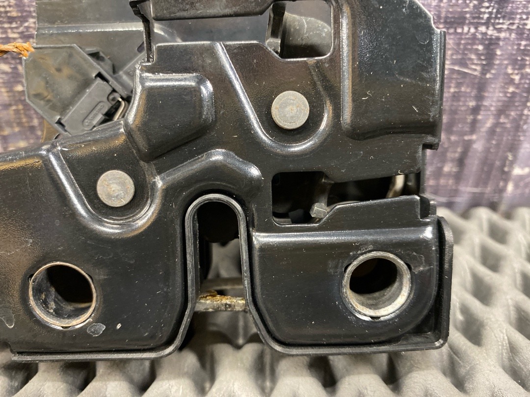 Замок капота, 1440 рублей, Красноярск