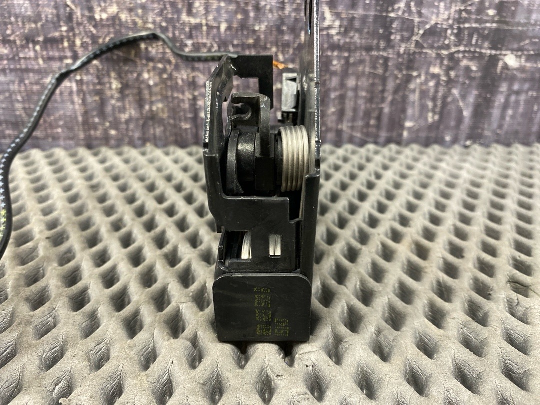 Замок капота, 1440 рублей, Красноярск