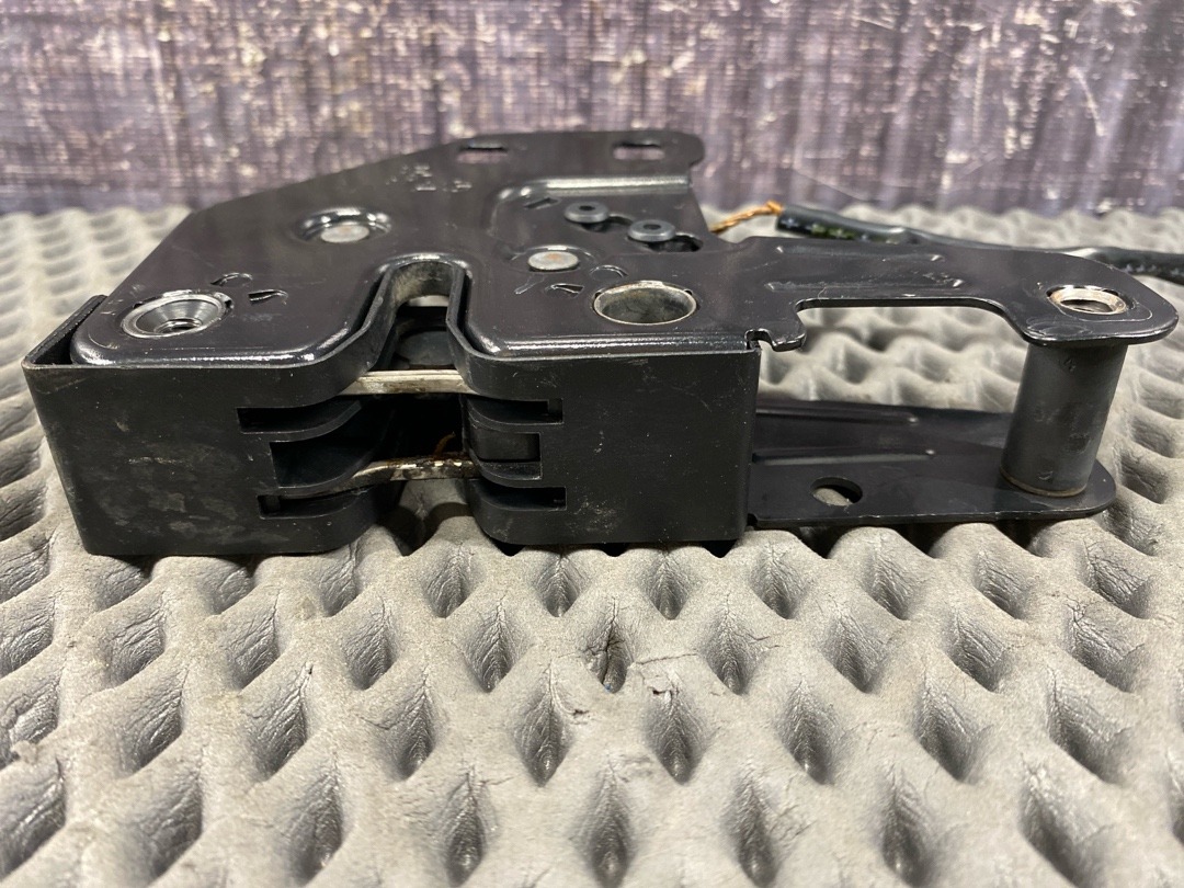 Замок капота, 1440 рублей, Красноярск