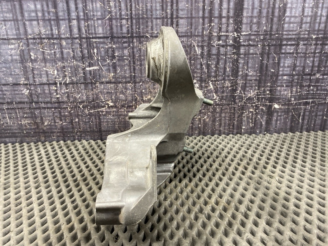 Кронштейн двигателя, 908 рублей, Красноярск