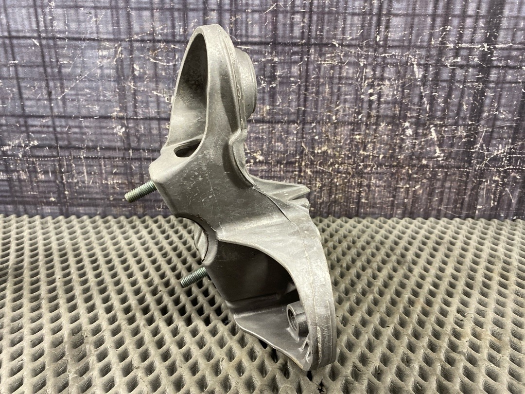 Кронштейн двигателя, 908 рублей, Красноярск