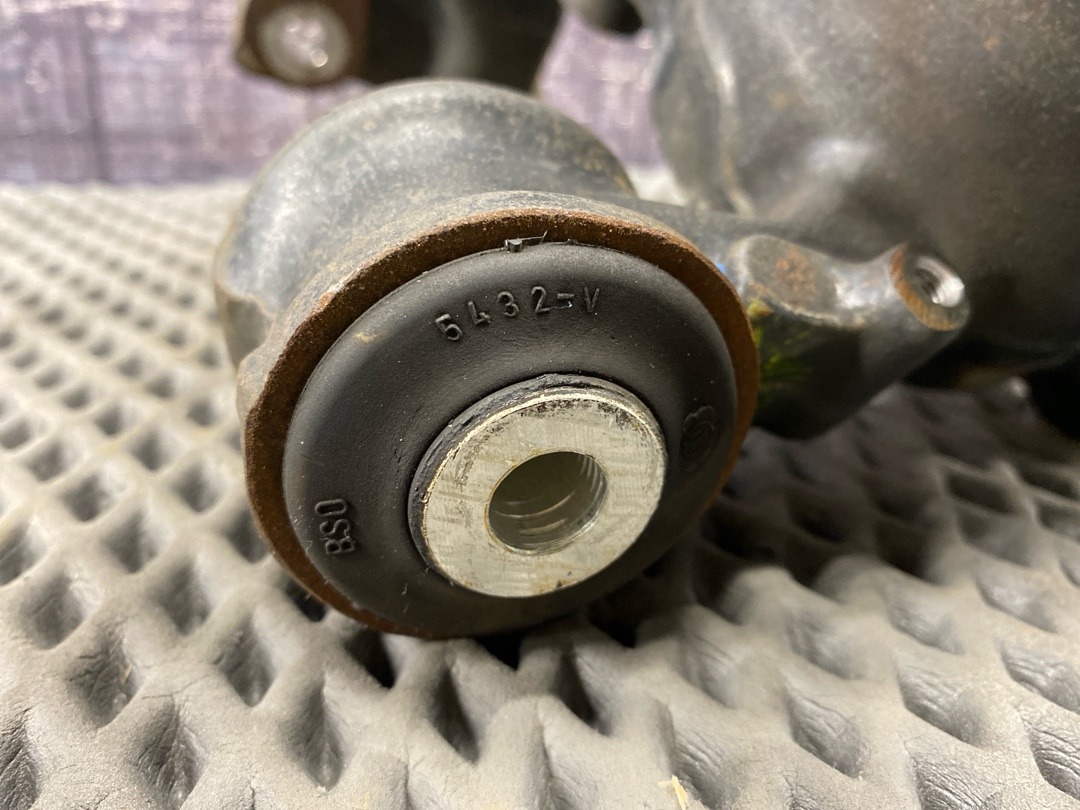 Поворотный кулак, 3008 рублей, Красноярск