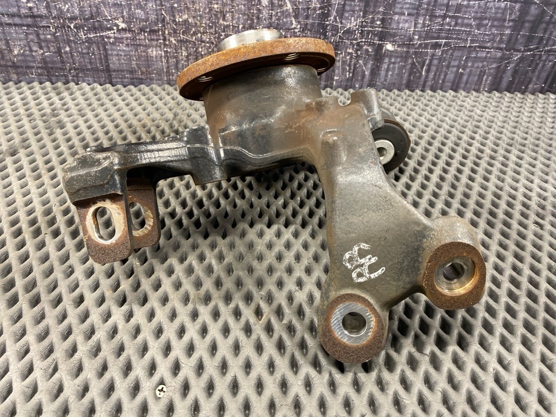 Поворотный кулак, 3008 рублей, Красноярск