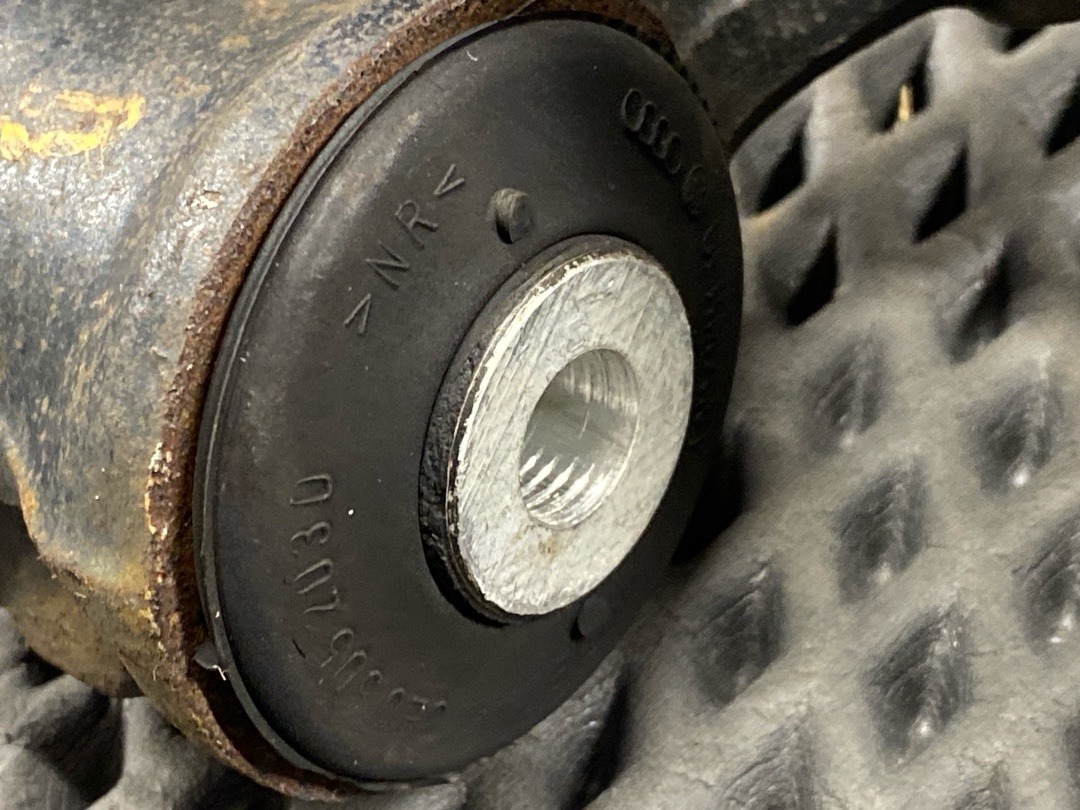 Поворотный кулак, 3008 рублей, Красноярск