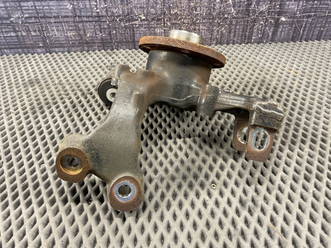 Поворотный кулак, 3008 рублей, Красноярск