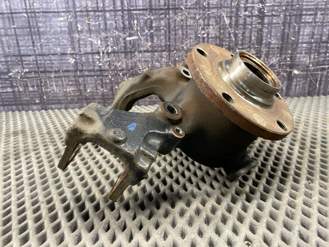 Поворотный кулак, 3008 рублей, Красноярск