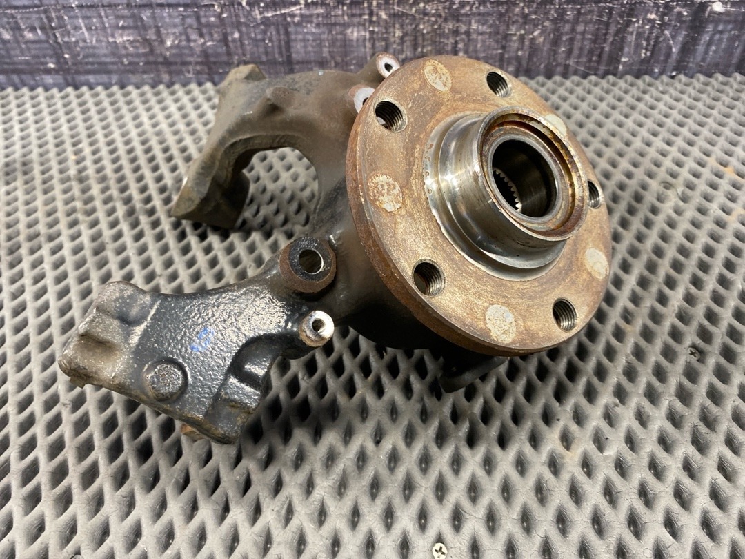 Поворотный кулак, 3008 рублей, Красноярск