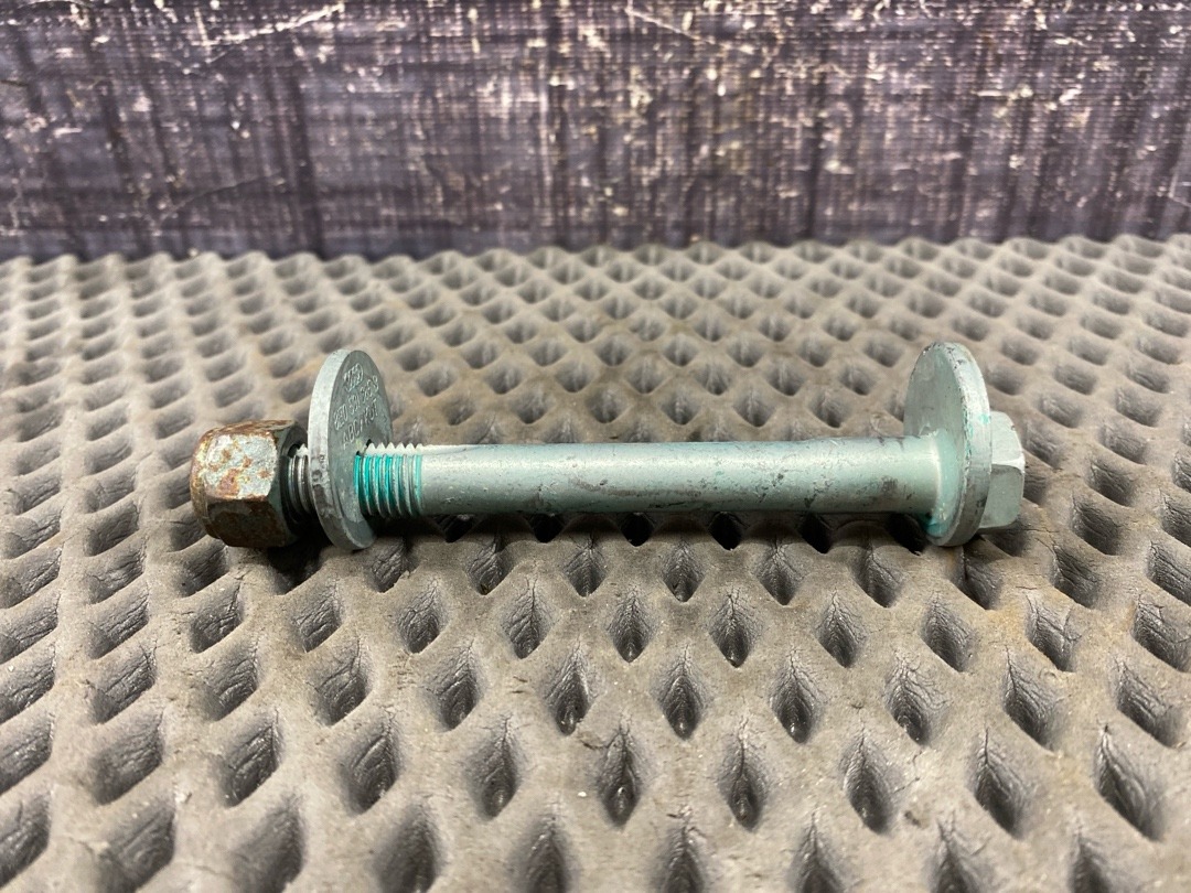 Болт развальный, 615 рублей, Красноярск