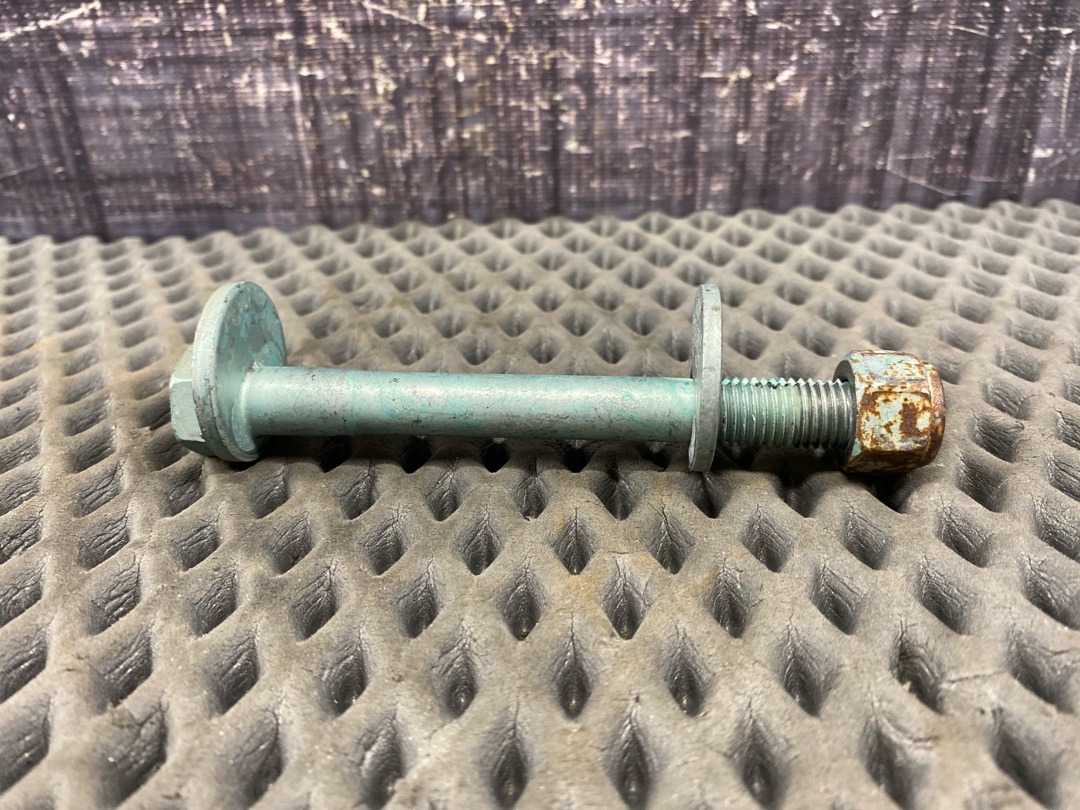 Болт развальный, 615 рублей, Красноярск