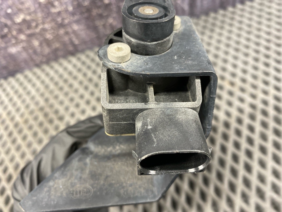 Датчик уровня подвески, 3270 рублей, Красноярск