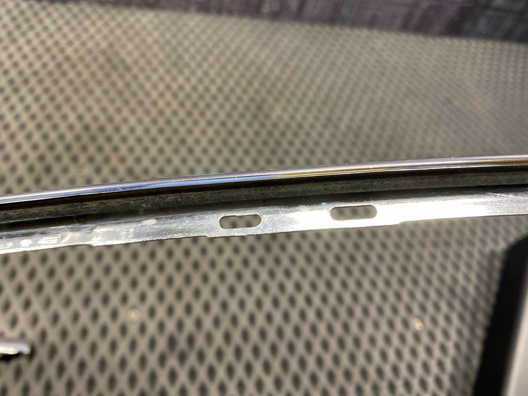 Молдинг стекла, 480 рублей, Красноярск