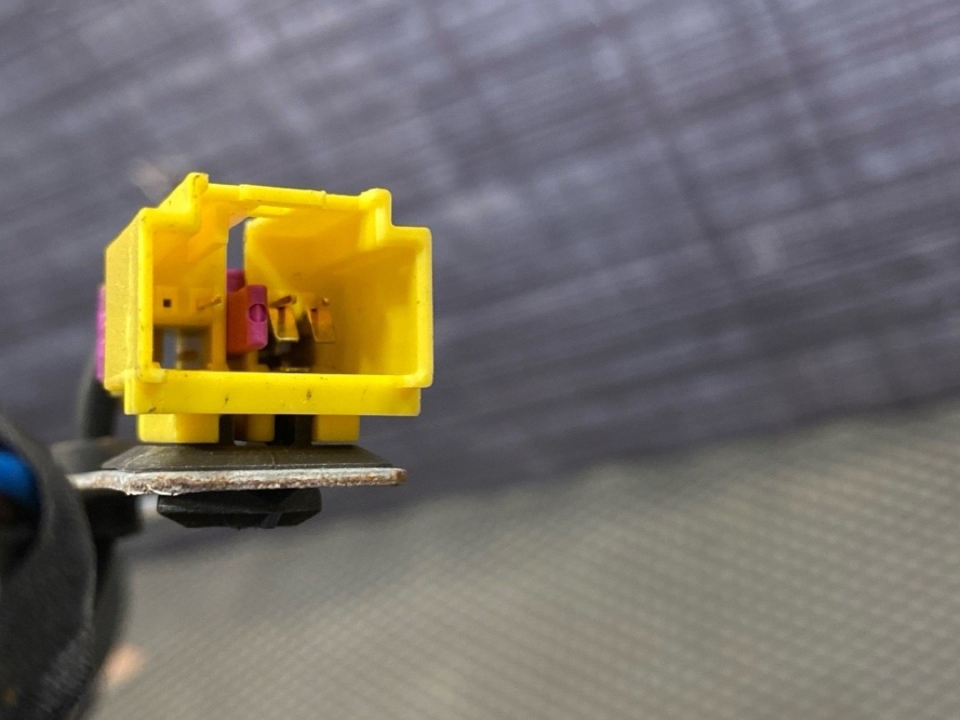 Подушка безопасности, 1103 рублей, Красноярск