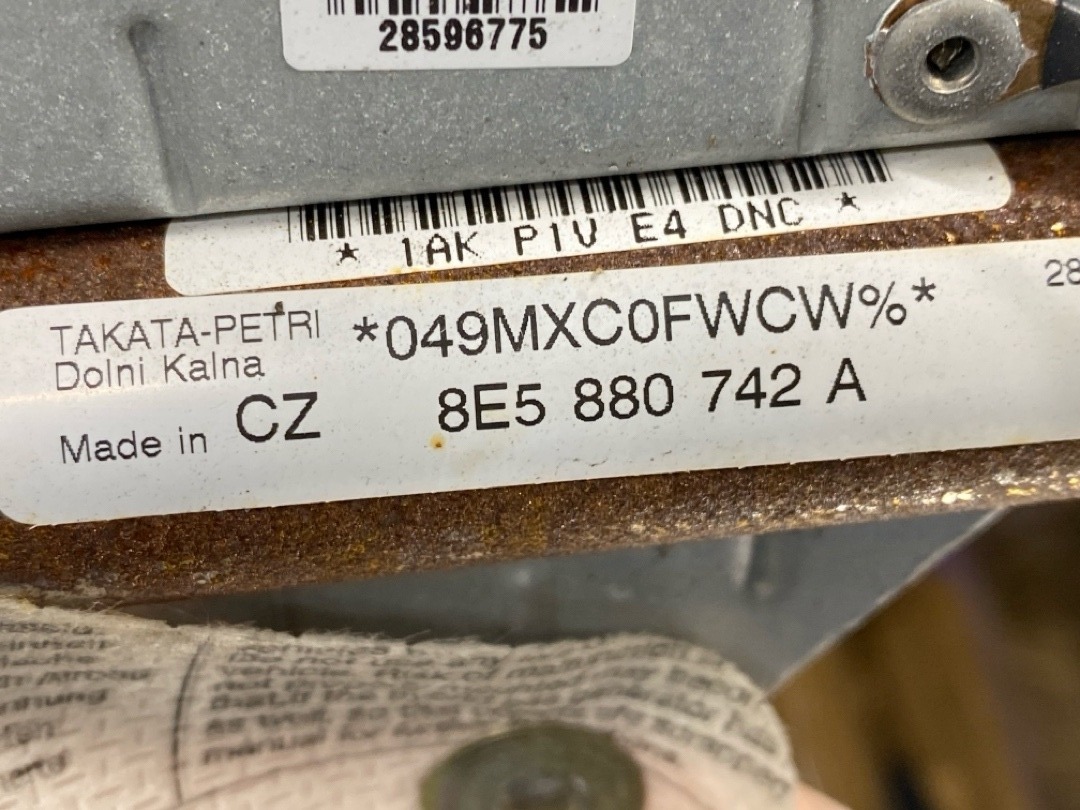 Подушка безопасности, 1103 рублей, Красноярск