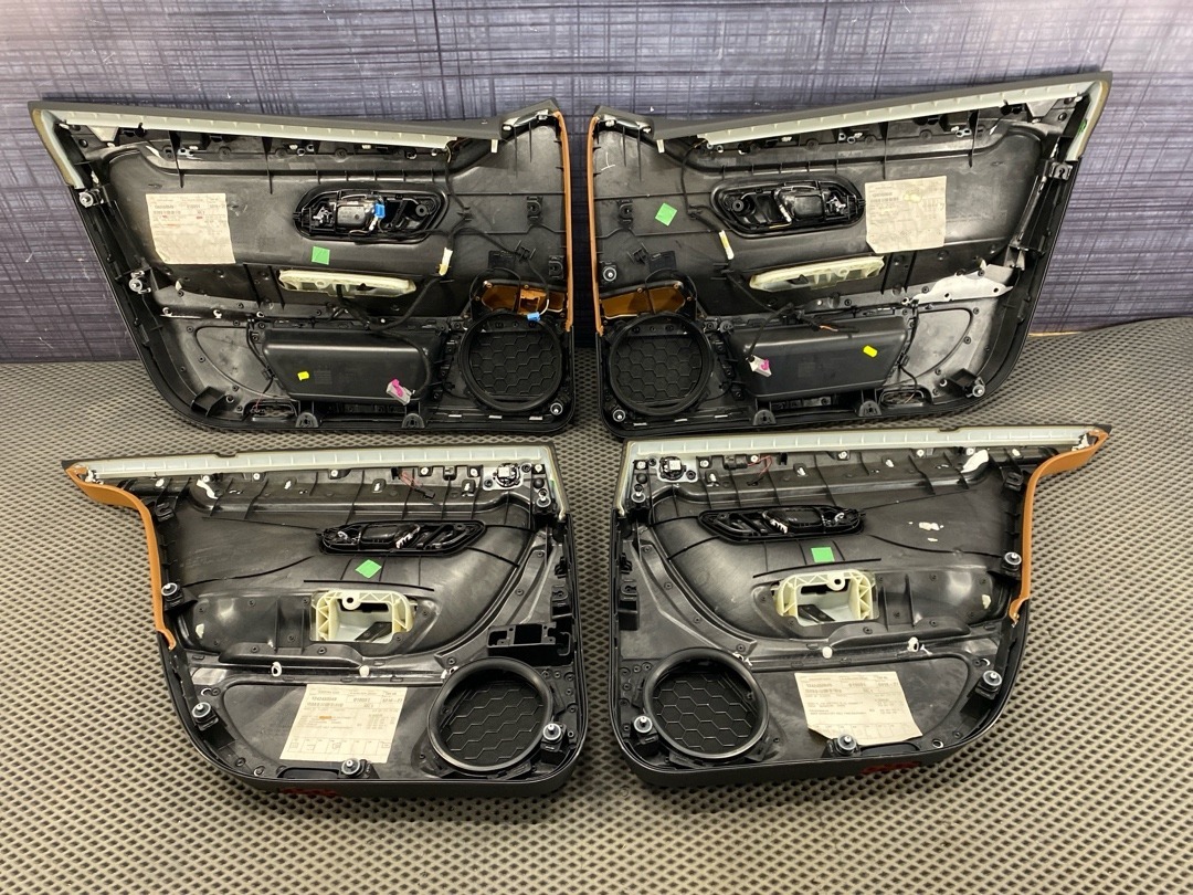 Комплект обшивок дверей, 16880 рублей, Красноярск