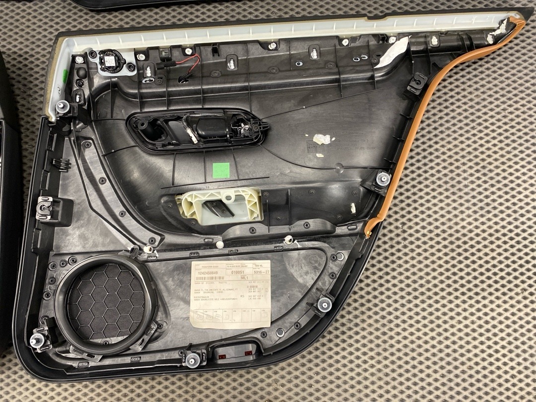 Комплект обшивок дверей, 16880 рублей, Красноярск