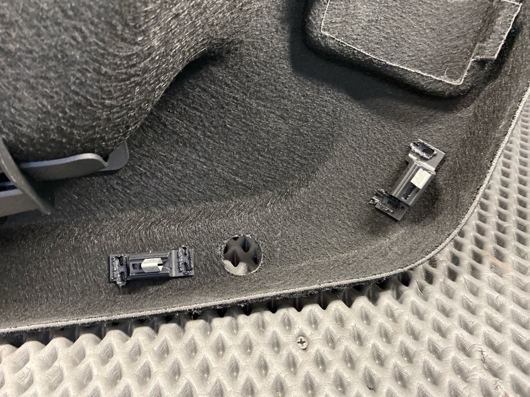 Обшивка крышки багажника, 1940 рублей, Красноярск