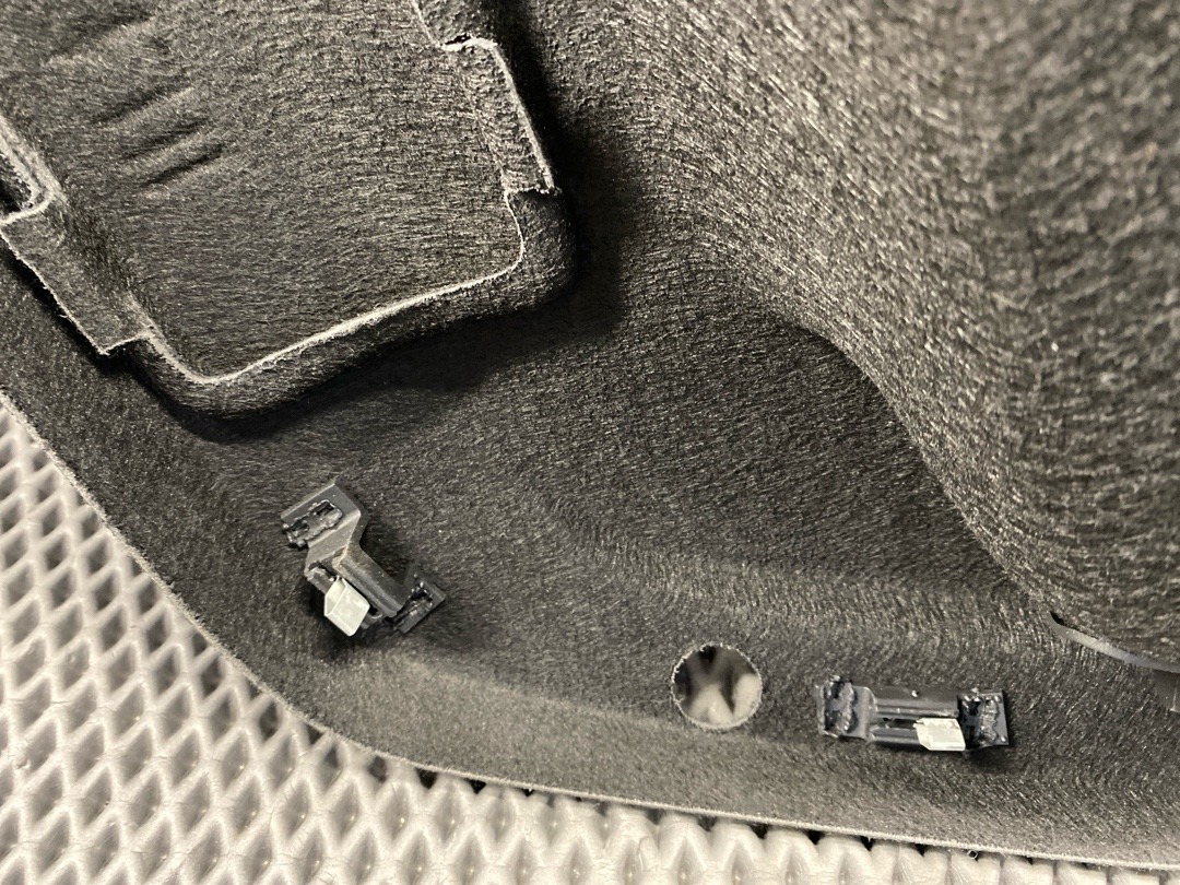 Обшивка крышки багажника, 1940 рублей, Красноярск