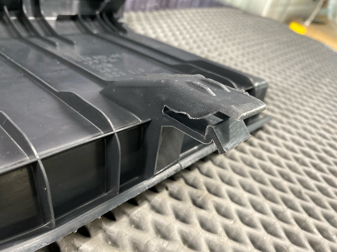 Пластик багажника, 2230 рублей, Красноярск