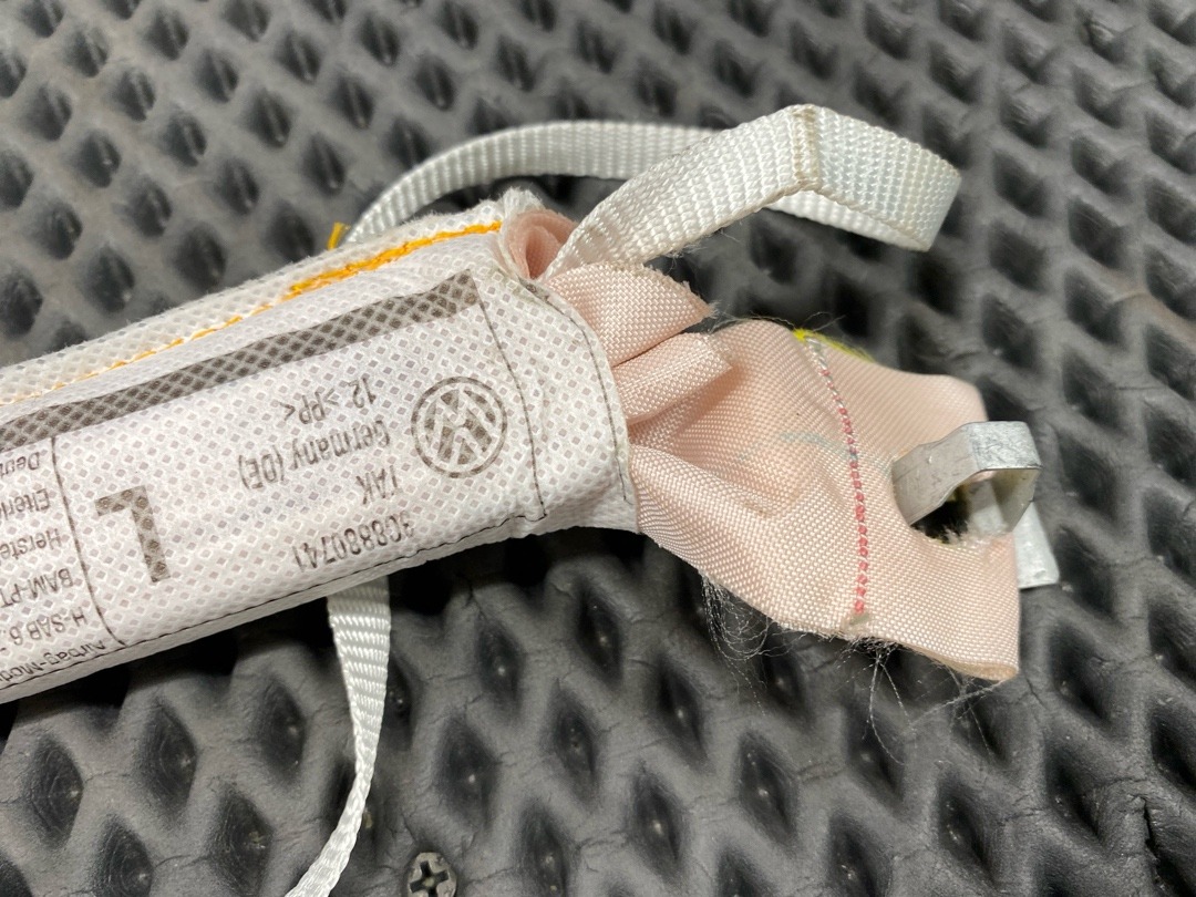 Подушка безопасности, 2420 рублей, Красноярск