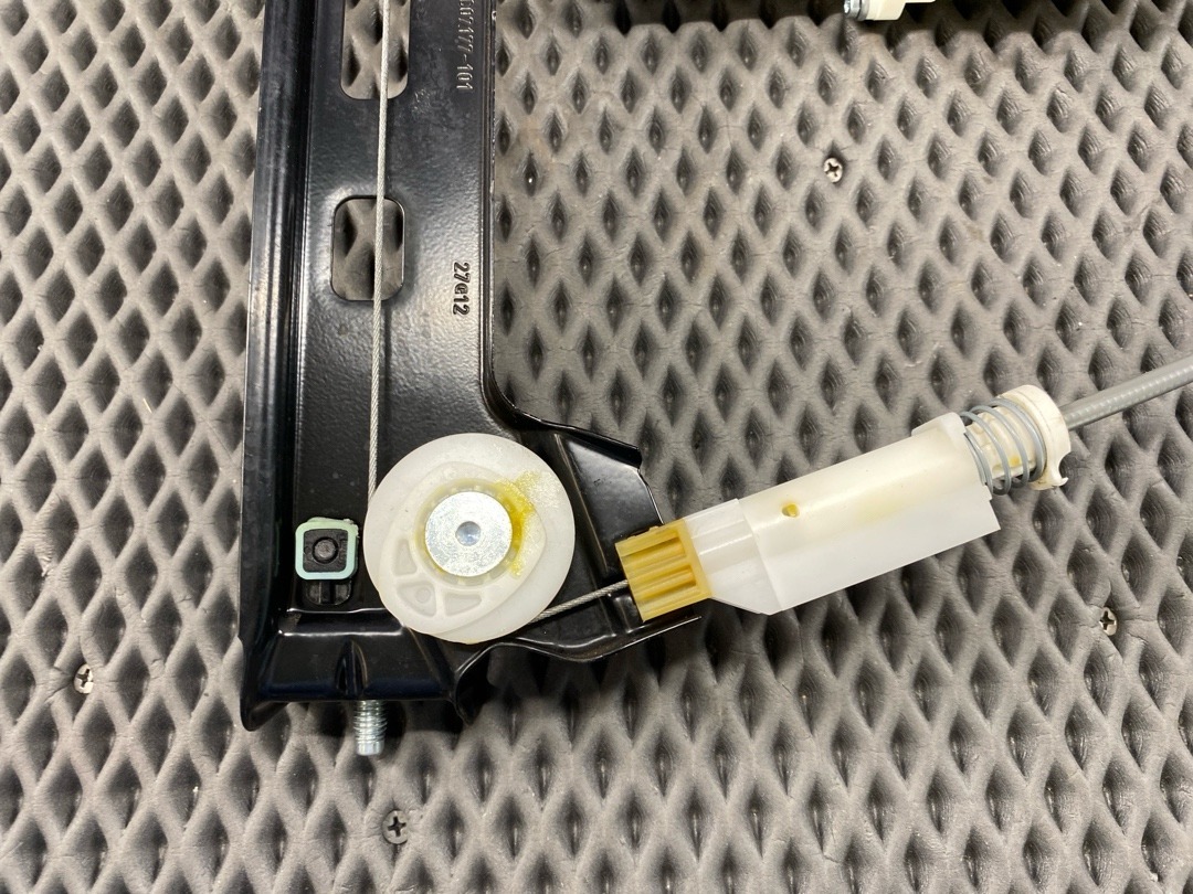 Стеклоподъемник, 3770 рублей, Красноярск