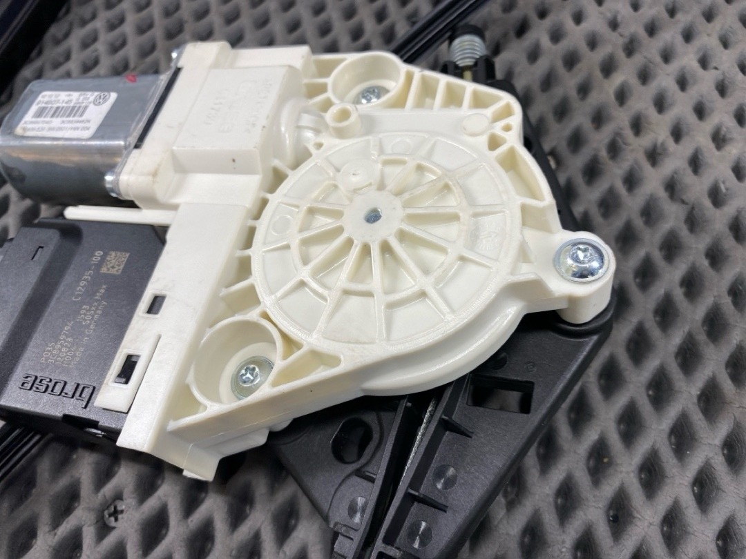 Стеклоподъемник, 2310 рублей, Красноярск