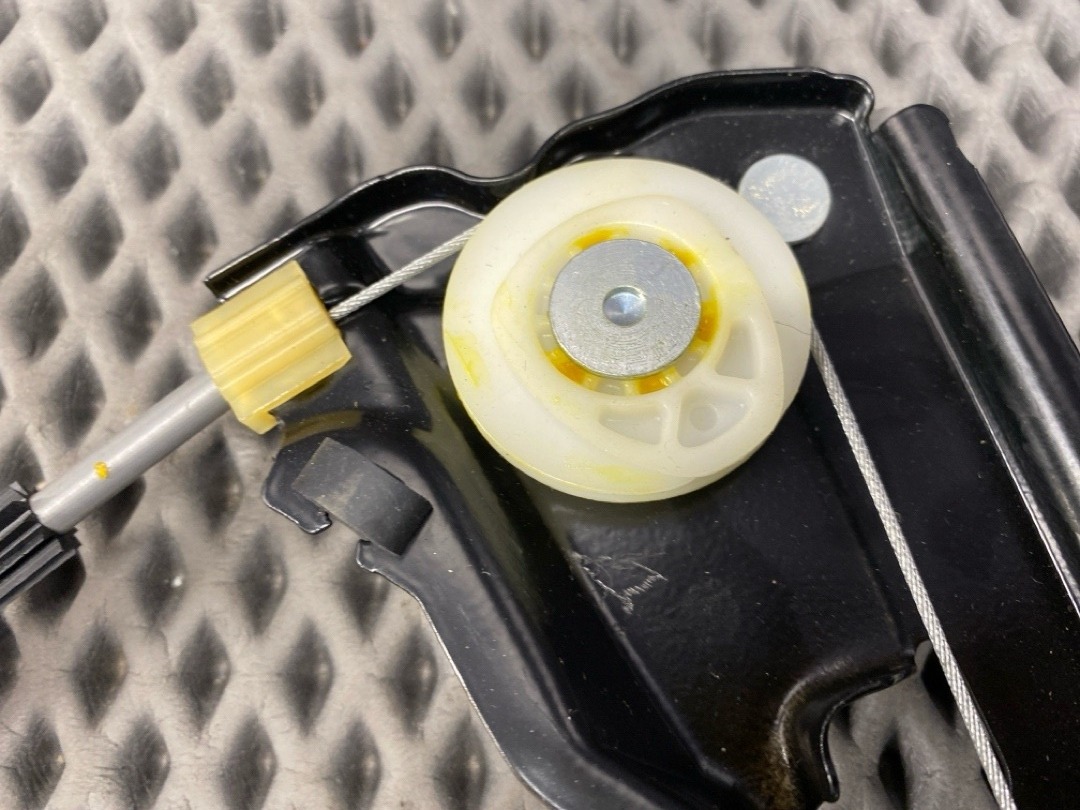 Стеклоподъемник, 2310 рублей, Красноярск