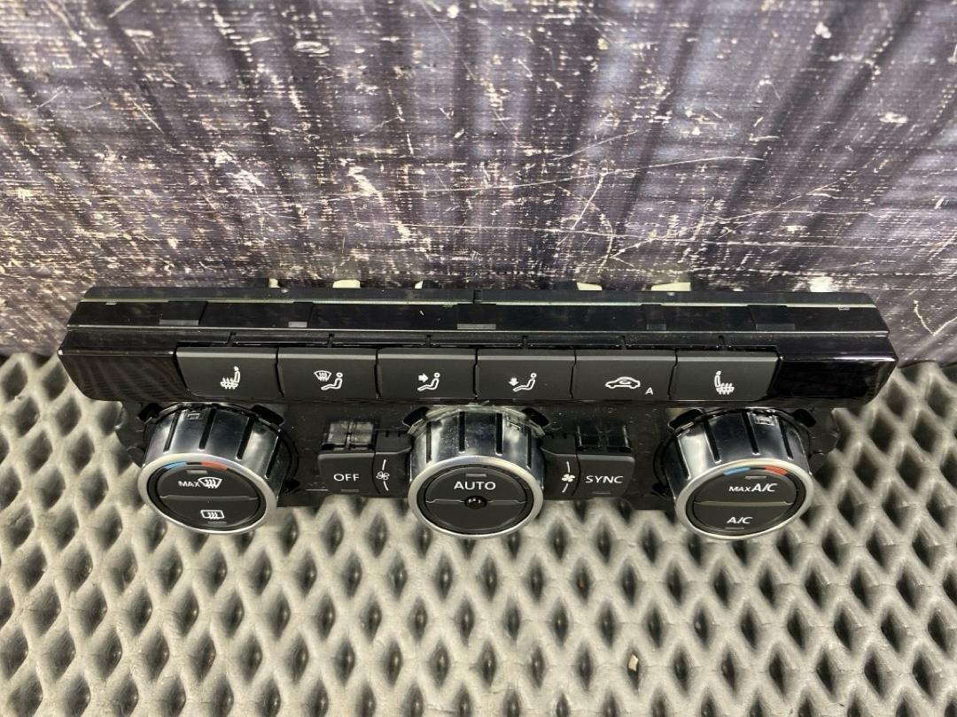 Блок управления климат-контролем, 10130 рублей, Красноярск