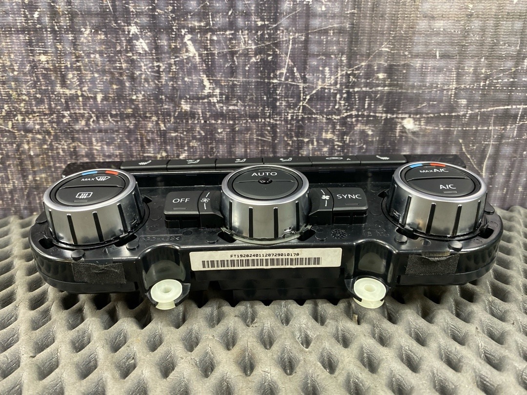 Блок управления климат-контролем, 10130 рублей, Красноярск