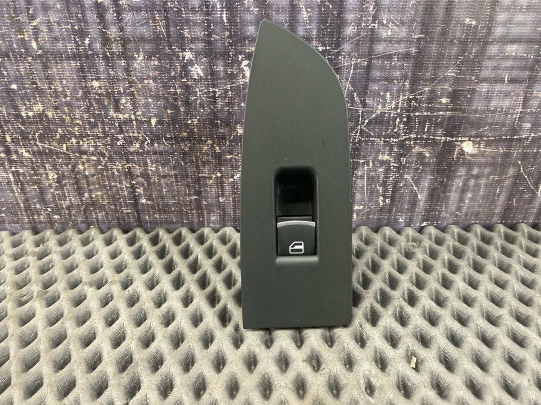 Кнопка стеклоподъемника, 890 рублей, Красноярск