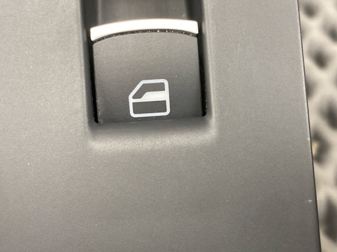 Кнопка стеклоподъемника, 890 рублей, Красноярск