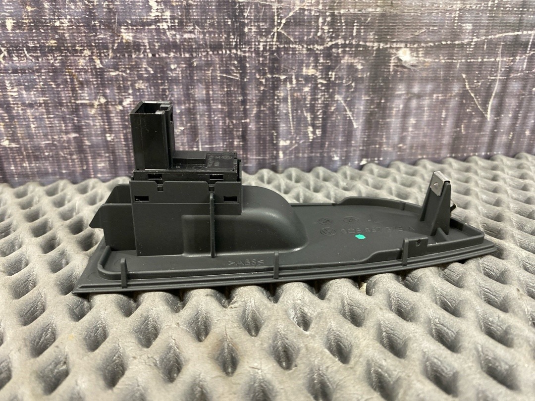 Кнопка стеклоподъемника, 890 рублей, Красноярск