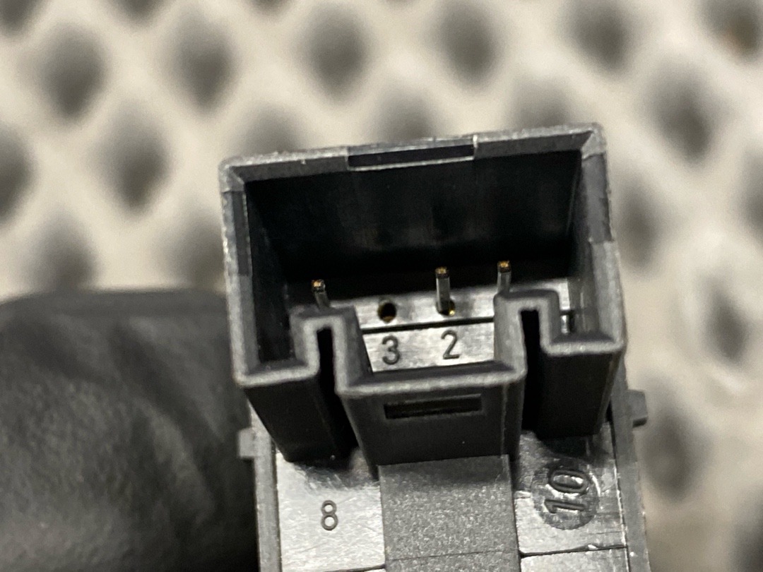 Кнопка стеклоподъемника, 620 рублей, Красноярск