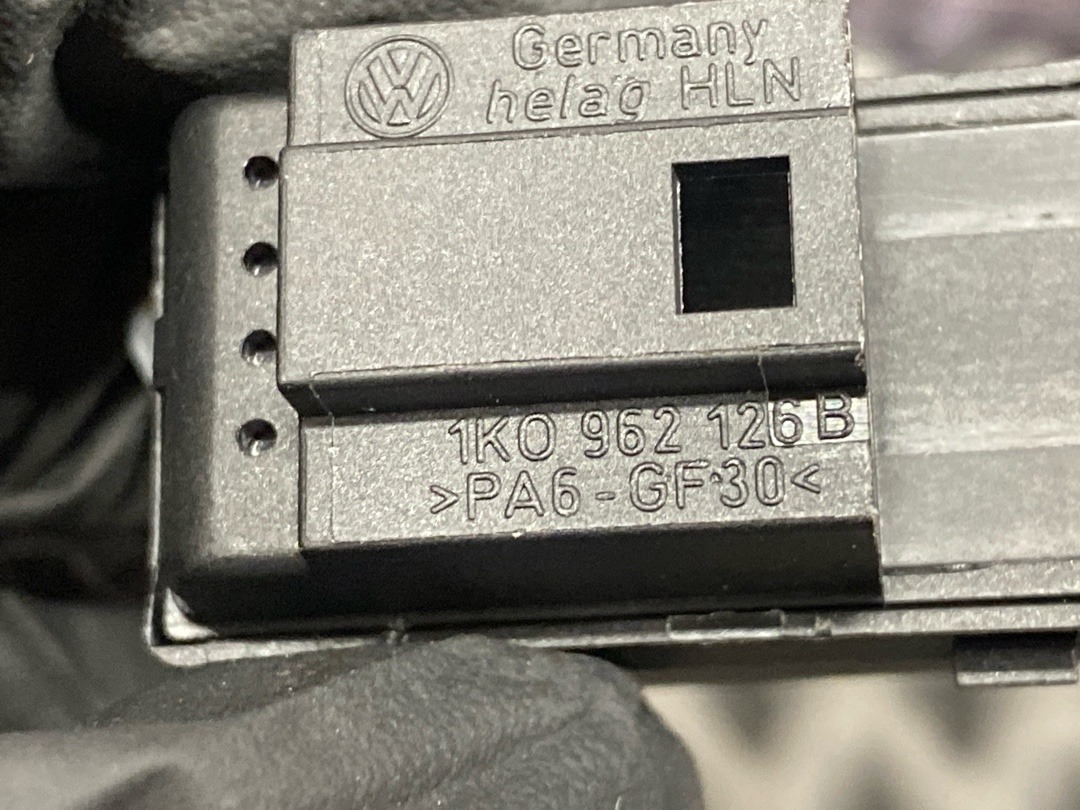 Кнопка центрального замка, 660 рублей, Красноярск