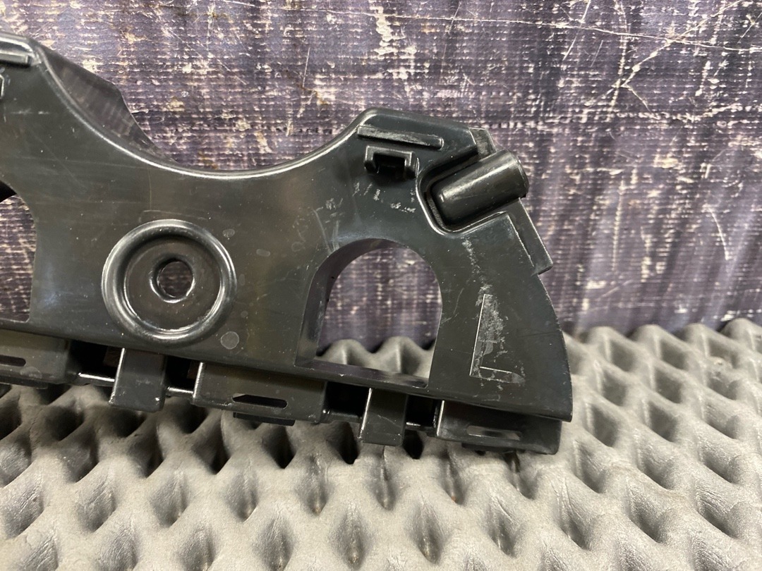 Крепление крыла, 2010 рублей, Красноярск