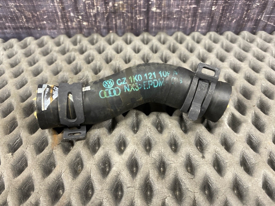 Шланг системы охлаждения, 840 рублей, Красноярск