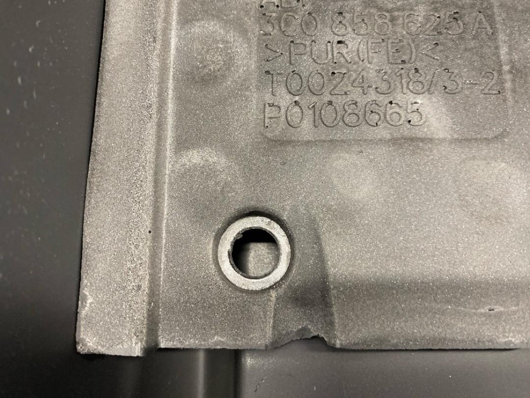 Кожух рулевой колонки, 1420 рублей, Красноярск