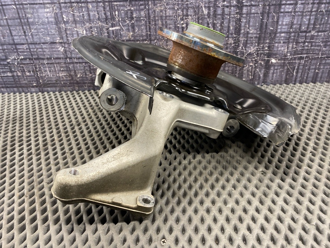 Поворотный кулак, 3560 рублей, Красноярск