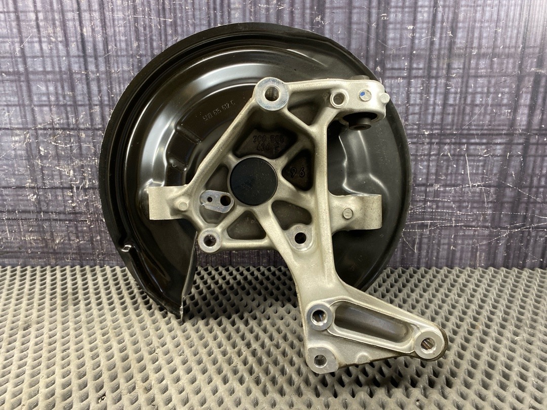 Поворотный кулак, 3560 рублей, Красноярск