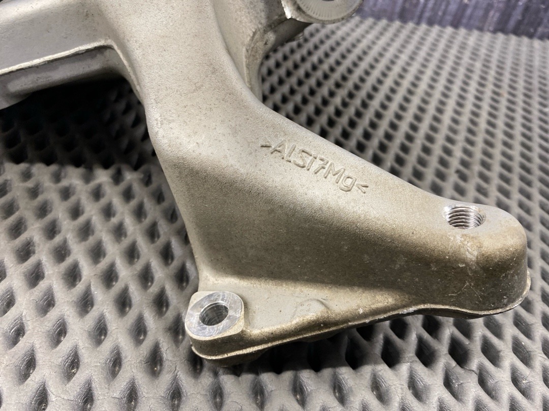 Поворотный кулак, 3560 рублей, Красноярск