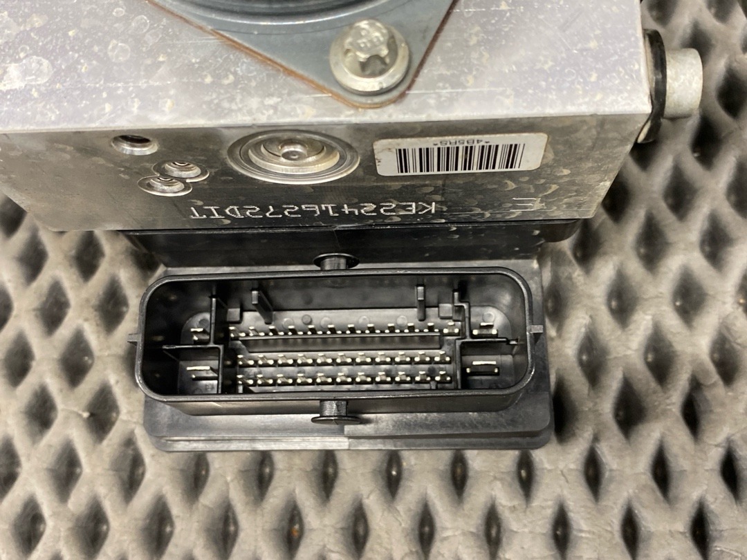 Блок ABS, 19840 рублей, Красноярск