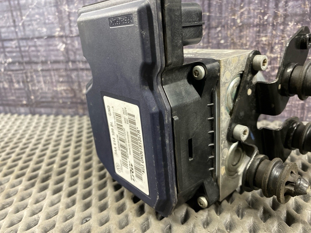 Блок ABS, 19840 рублей, Красноярск