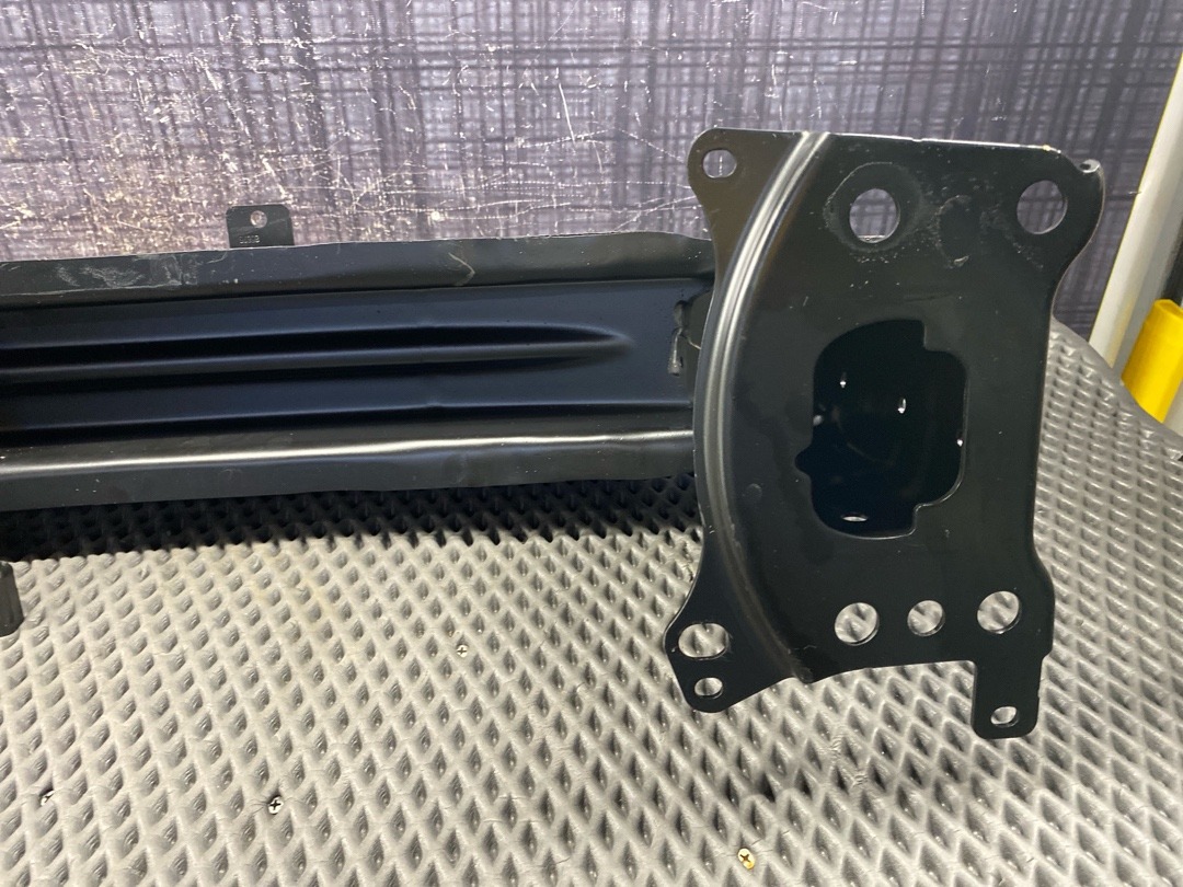 Усилитель бампера, 9960 рублей, Красноярск