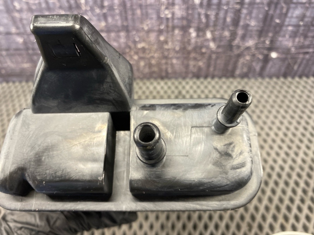 Адсорбер (фильтр паров топлива), 1470 рублей, Красноярск