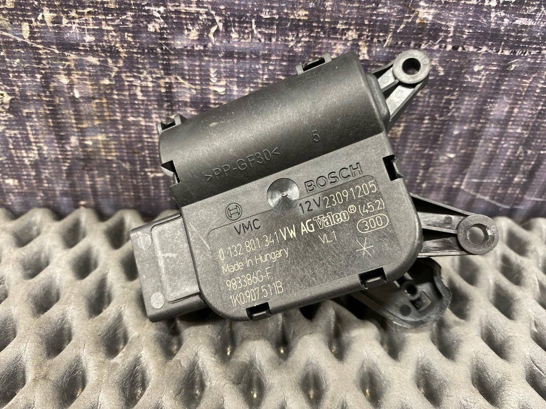 Мотор заслонки печки, 1470 рублей, Красноярск