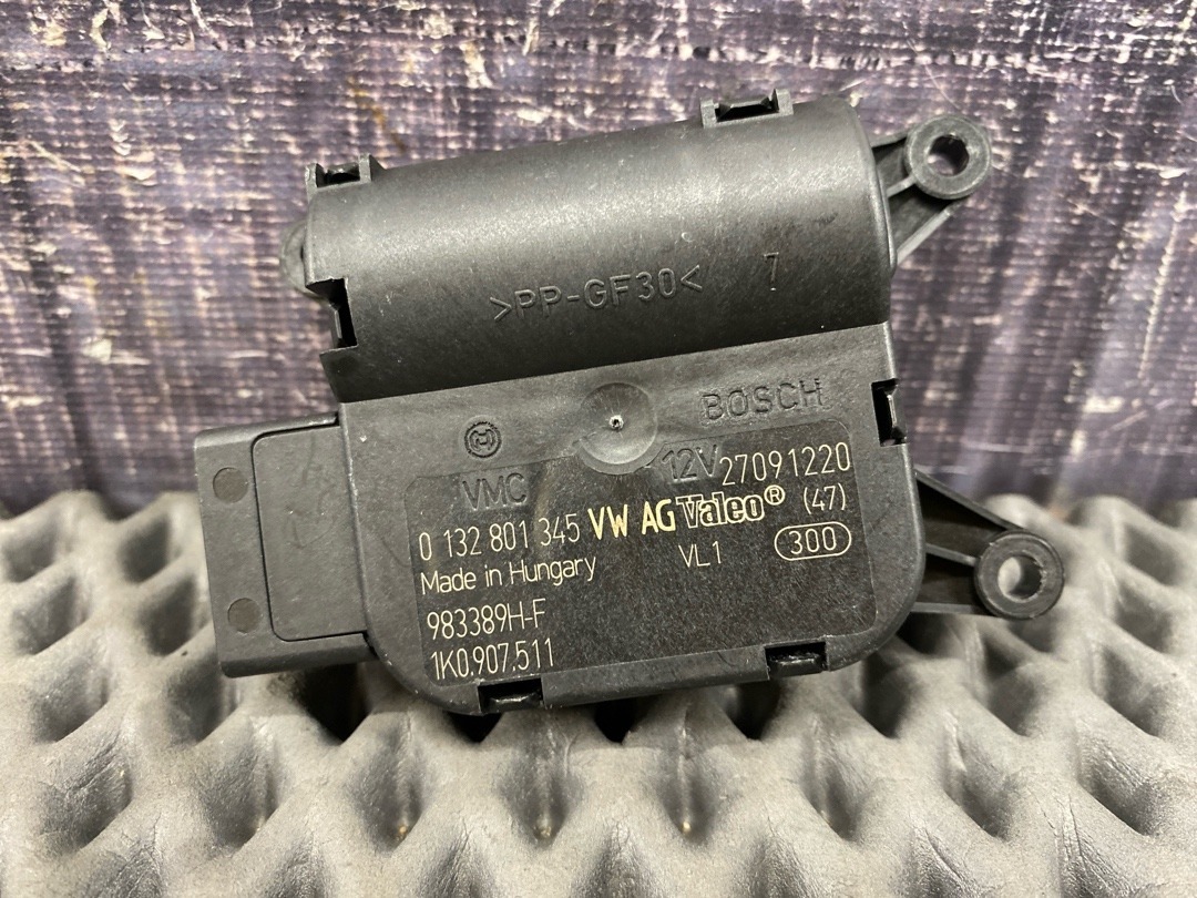 Мотор заслонки печки, 1470 рублей, Красноярск