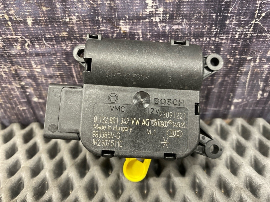 Мотор заслонки печки, 1470 рублей, Красноярск